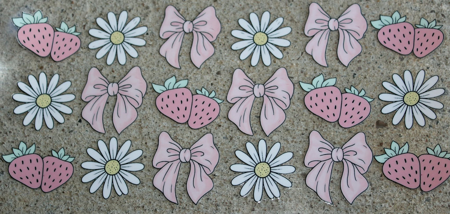 Strawberries/Bows #013